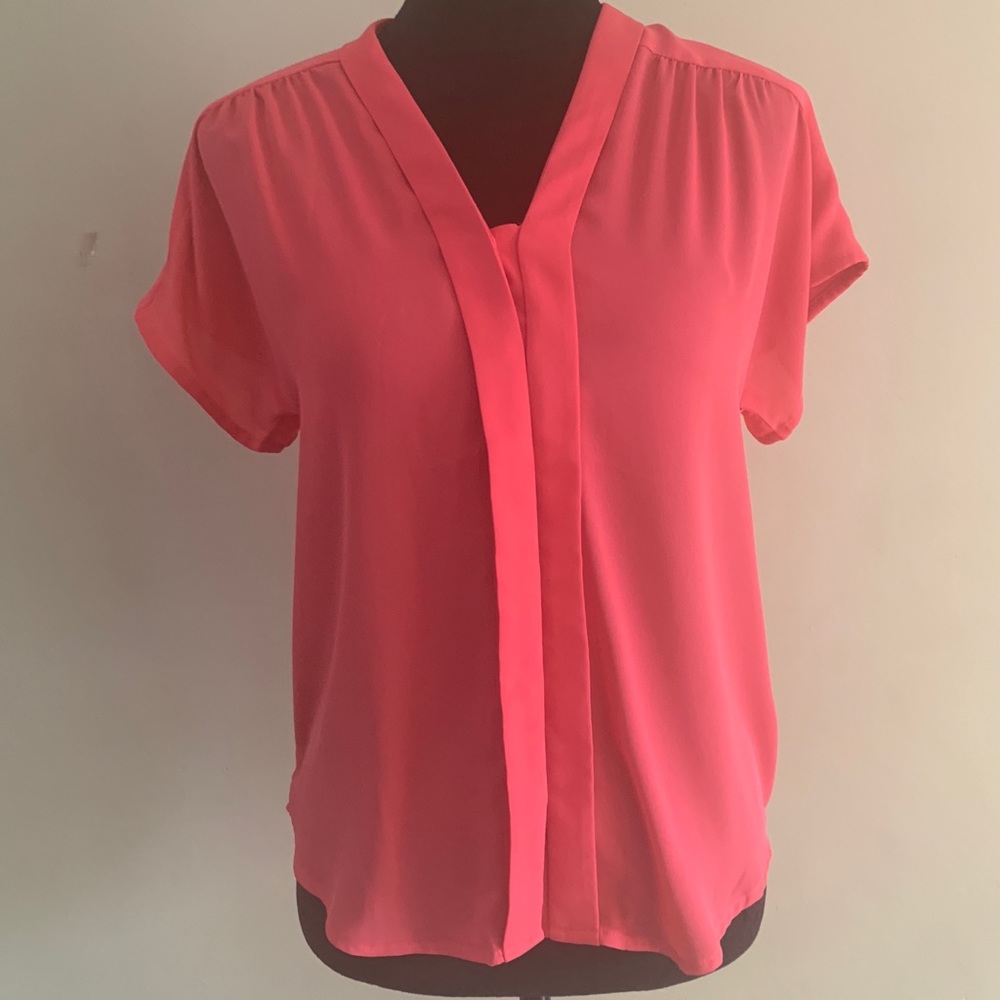 🎉FLASH SALE 2/$30 NWOT EXPRESS coral blouse